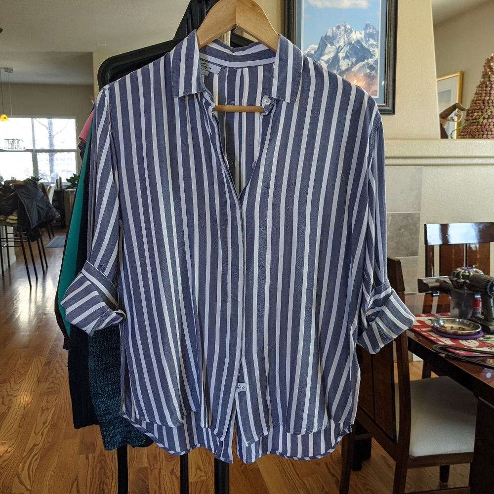 Rails Striped Blue Blouse 💙🤍